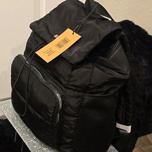 Steve Madden BErina Quilted Backpack- Black - Picture 6 of 10